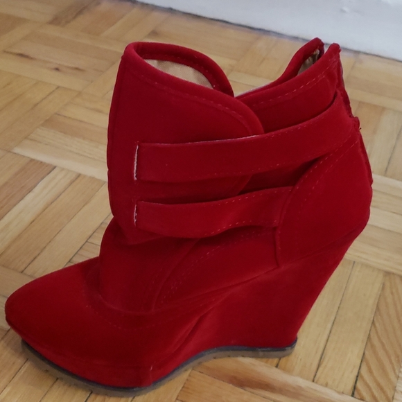 Wedges - Picture 4 of 6